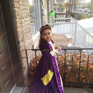 Meet your Posher, Zazo